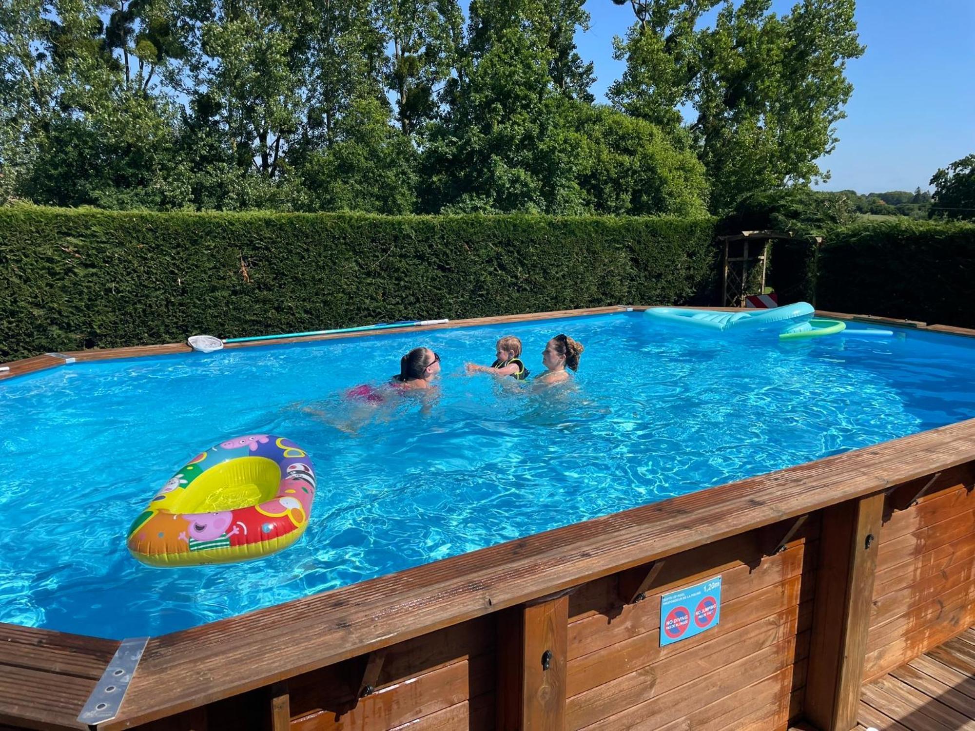 Holiday home Spacious House For 6 People With A Swimming Pool Chalandrey