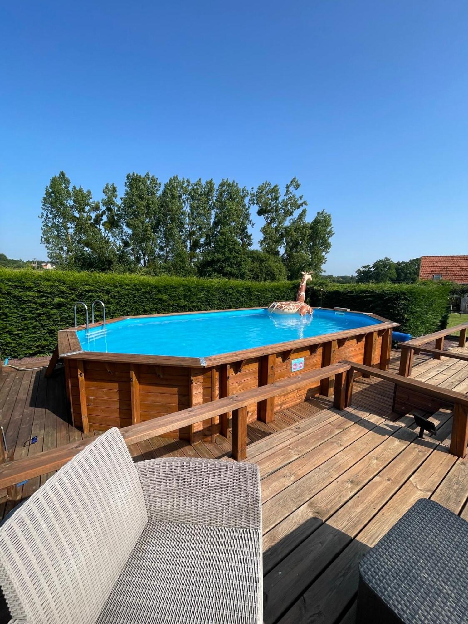 Spacious House For 6 People With A Swimming Pool * Chalandrey